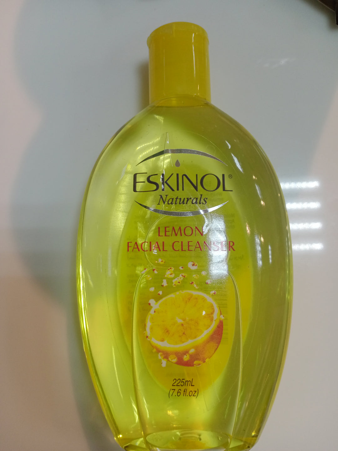 Eskinol Lemon Facial Cleanser 225ml