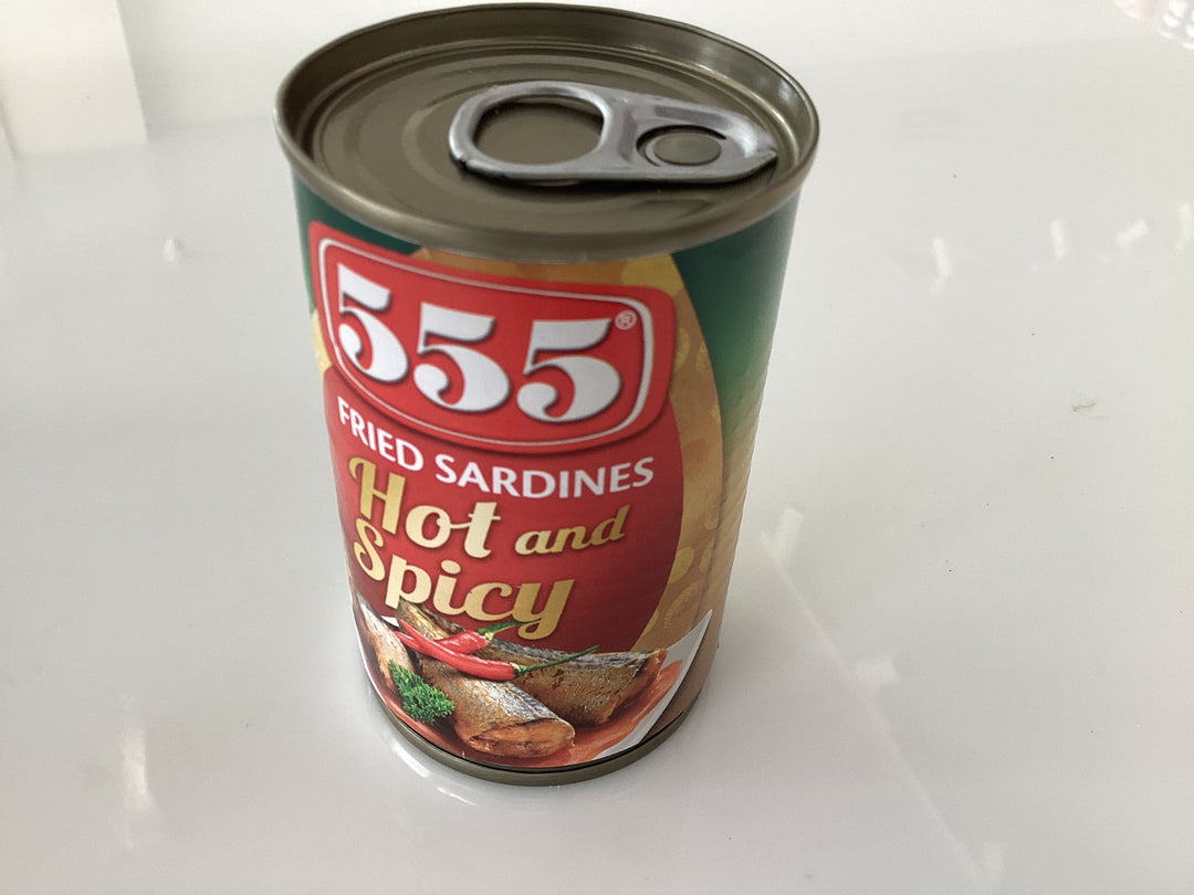 555 Fried Sardines Hot And Spicy 155g