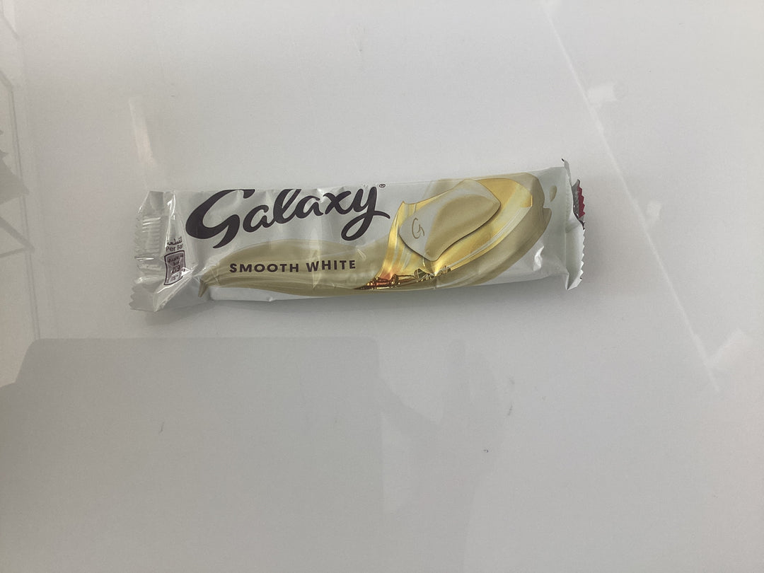 Galaxy Smooth White Chocolate 38g