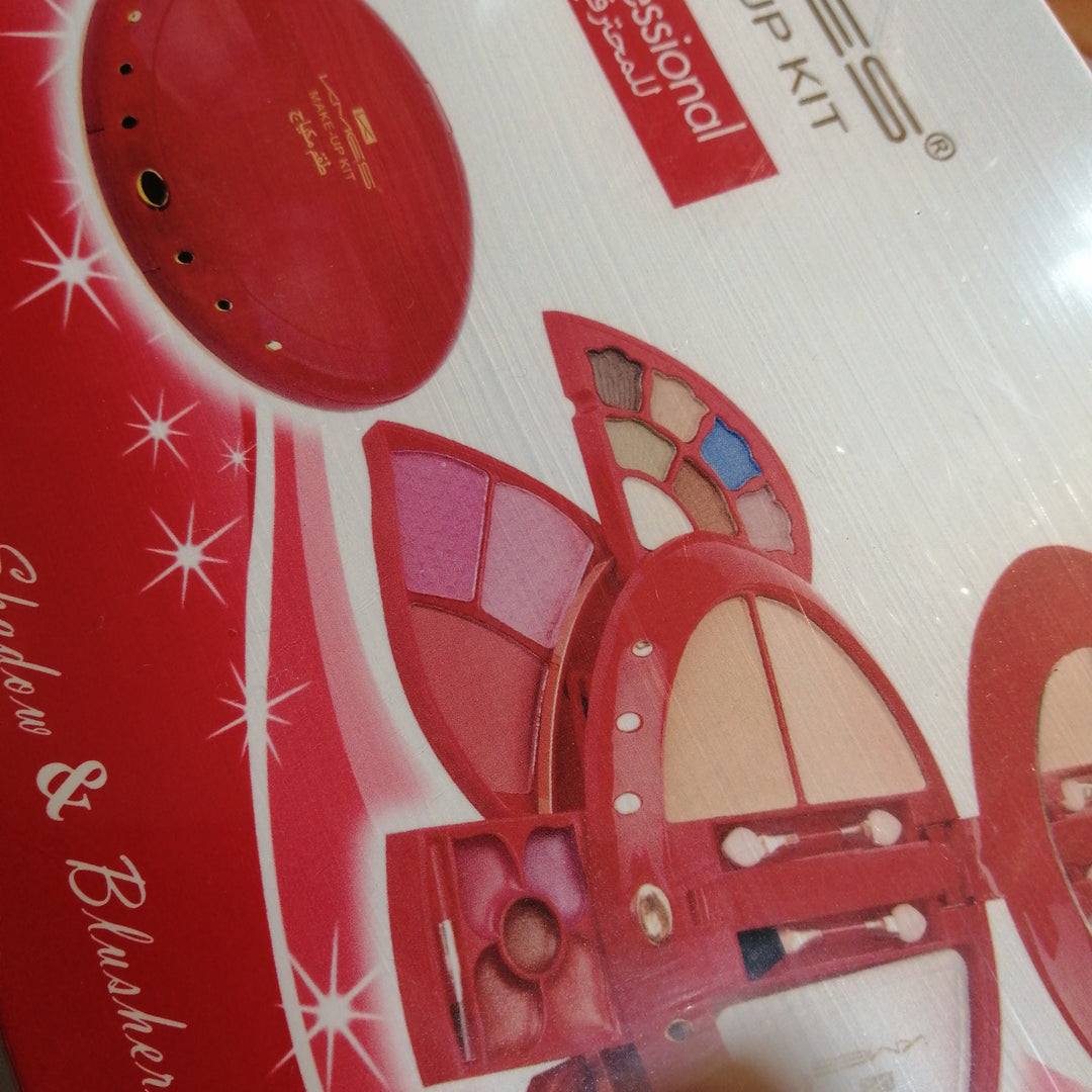 MAKE UP KIT PROFESSIONAL