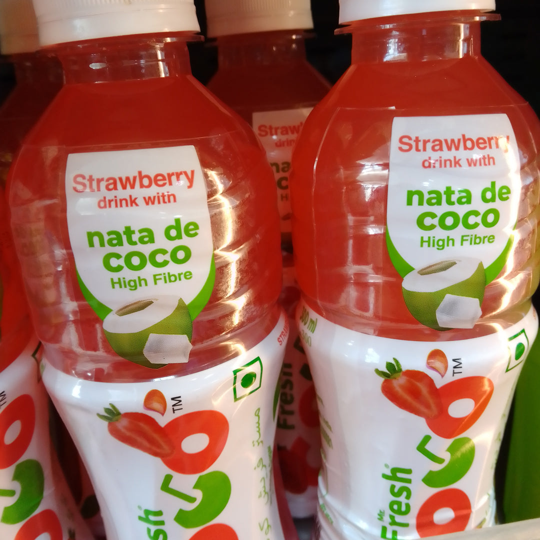 Nata De Coco Strawberry Drink 300ml