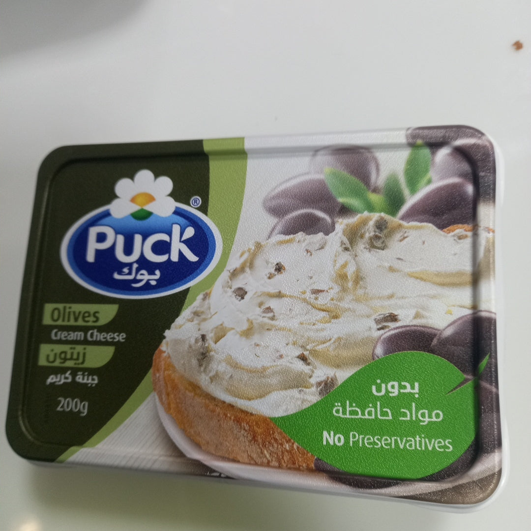 Puck olives cream cheese 200gm