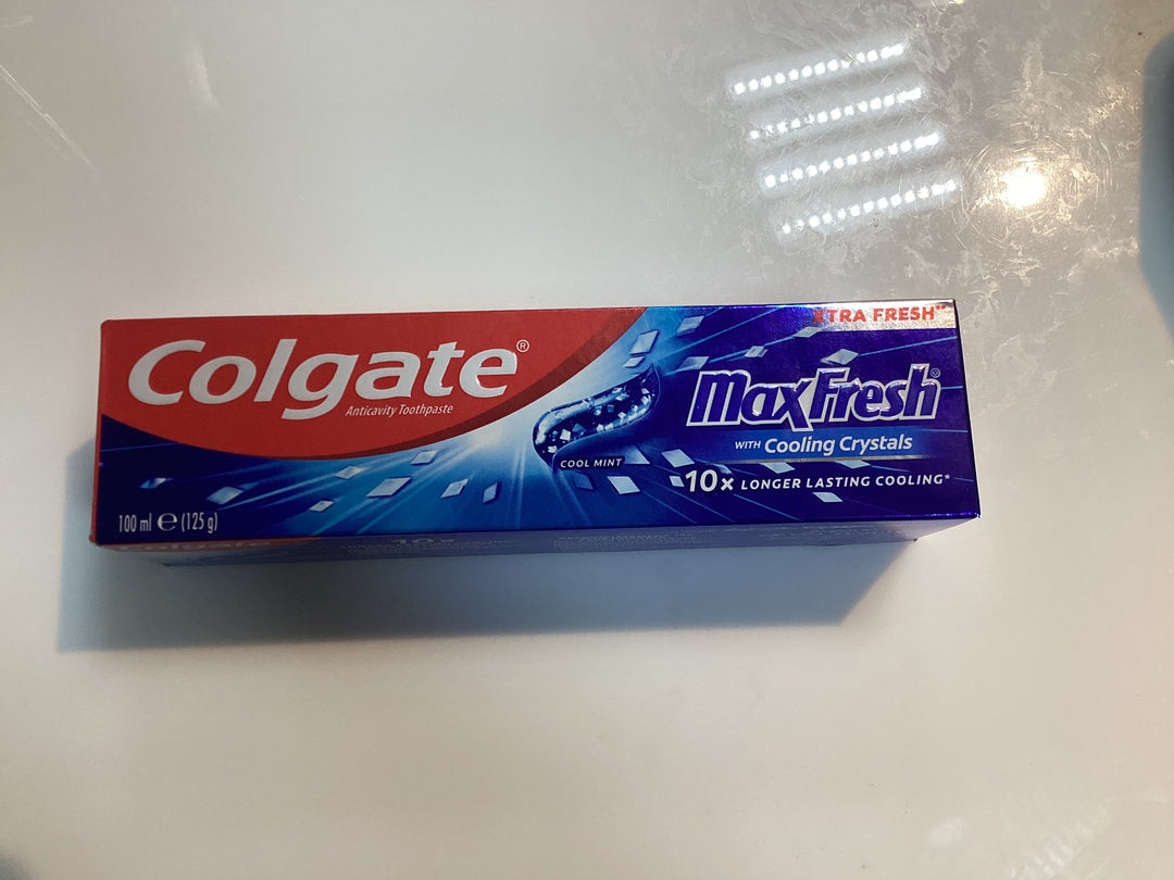 Colgate MaxFresh Cool Mint Toothpaste 100ml